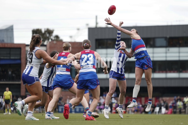 AFLW 2024 Round 06 - North Melbourne v Western Bulldogs - A-55098379