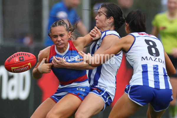 AFLW 2024 Round 06 - North Melbourne v Western Bulldogs - A-55099857