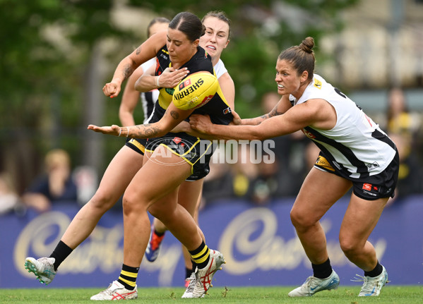 AFLW 2024 Round 06 - Richmond v Collingwood - A-55099858