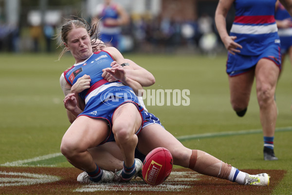 AFLW 2024 Round 06 - North Melbourne v Western Bulldogs - A-55099870