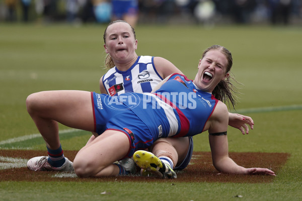 AFLW 2024 Round 06 - North Melbourne v Western Bulldogs - A-55099877