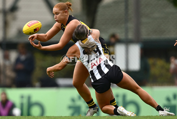 AFLW 2024 Round 06 - Richmond v Collingwood - A-55099889