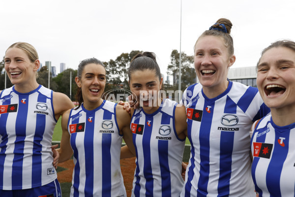 AFLW 2024 Round 06 - North Melbourne v Western Bulldogs - A-55099890