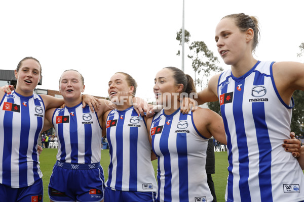 AFLW 2024 Round 06 - North Melbourne v Western Bulldogs - A-55099893