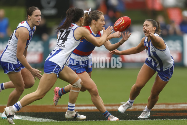 AFLW 2024 Round 06 - North Melbourne v Western Bulldogs - A-55099901