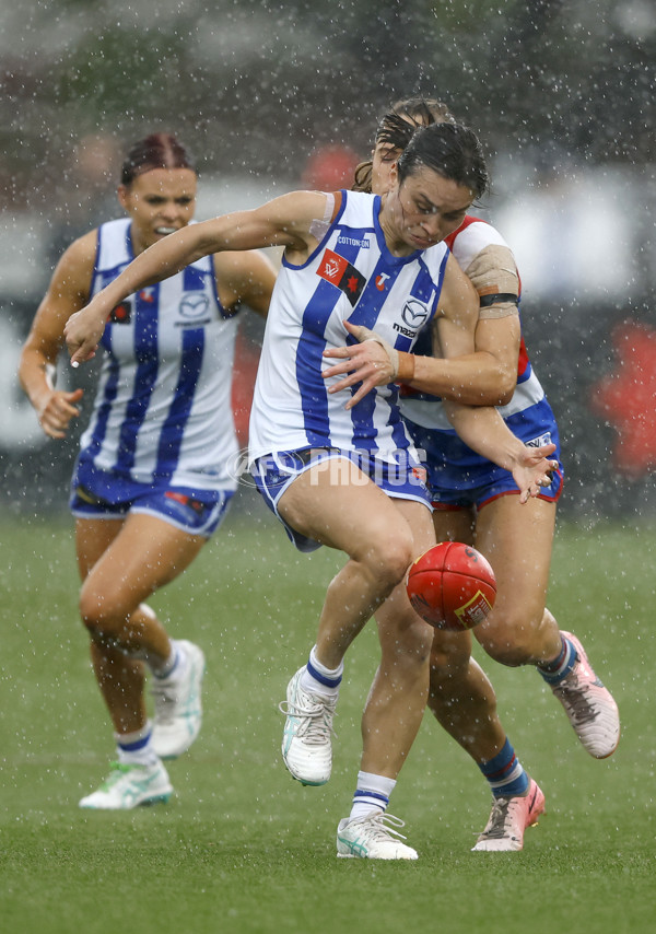 AFLW 2024 Round 06 - North Melbourne v Western Bulldogs - A-55099911