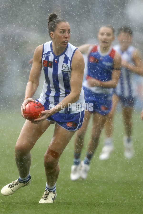 AFLW 2024 Round 06 - North Melbourne v Western Bulldogs - A-55099922