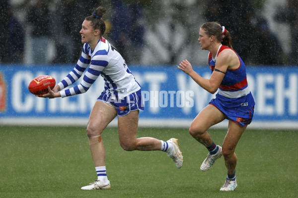 AFLW 2024 Round 06 - North Melbourne v Western Bulldogs - A-55101274