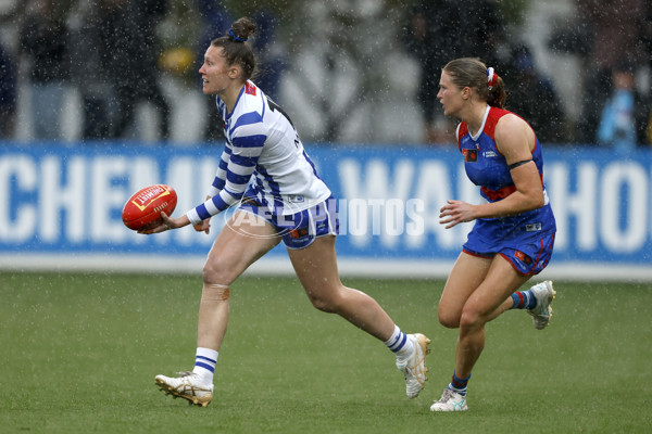 AFLW 2024 Round 06 - North Melbourne v Western Bulldogs - A-55101275