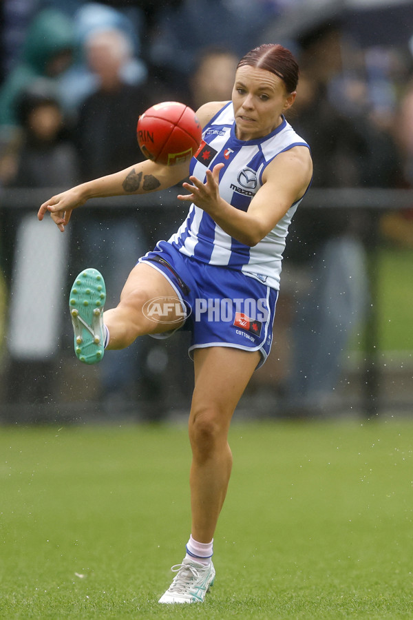 AFLW 2024 Round 06 - North Melbourne v Western Bulldogs - A-55101283