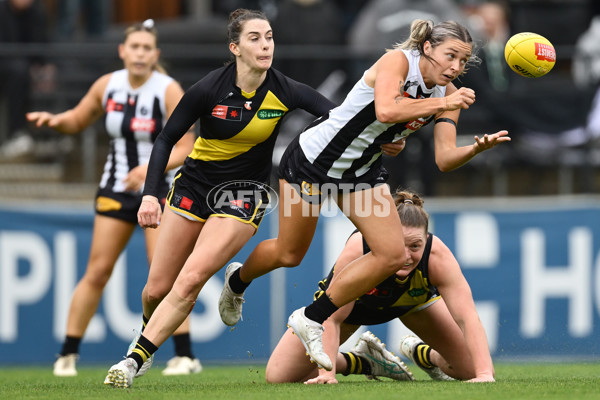 AFLW 2024 Round 06 - Richmond v Collingwood - A-55101314