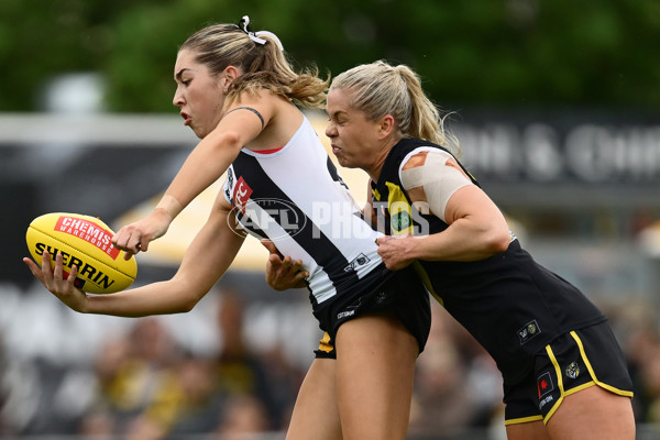 AFLW 2024 Round 06 - Richmond v Collingwood - A-55101323