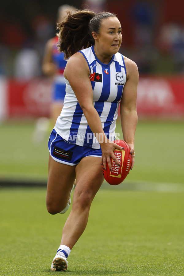 AFLW 2024 Round 06 - North Melbourne v Western Bulldogs - A-55101332