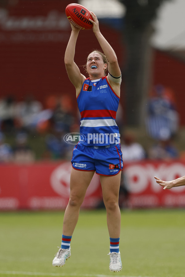 AFLW 2024 Round 06 - North Melbourne v Western Bulldogs - A-55101335