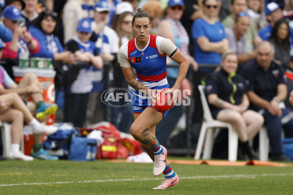 AFLW 2024 Round 06 - North Melbourne v Western Bulldogs - A-55101349