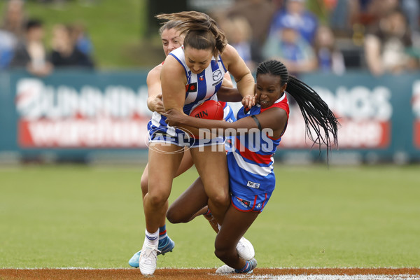 AFLW 2024 Round 06 - North Melbourne v Western Bulldogs - A-55101350