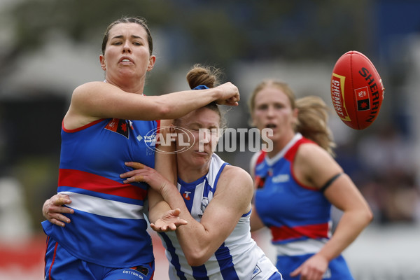 AFLW 2024 Round 06 - North Melbourne v Western Bulldogs - A-55102882