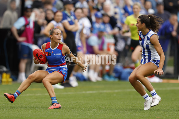 AFLW 2024 Round 06 - North Melbourne v Western Bulldogs - A-55102904