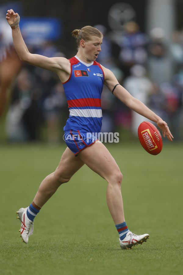 AFLW 2024 Round 06 - North Melbourne v Western Bulldogs - A-55104003