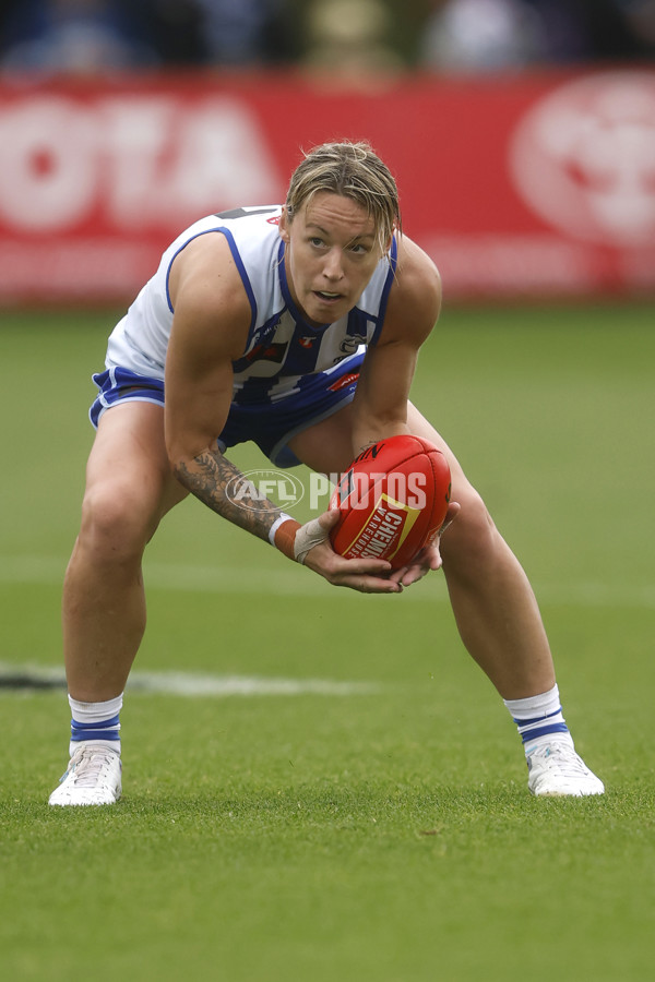 AFLW 2024 Round 06 - North Melbourne v Western Bulldogs - A-55104004