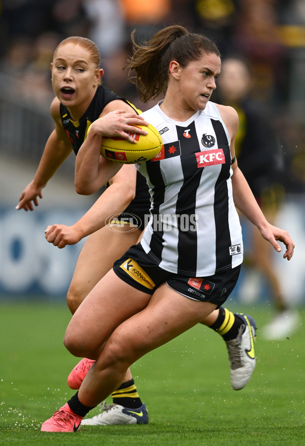 AFLW 2024 Round 06 - Richmond v Collingwood - A-55106930