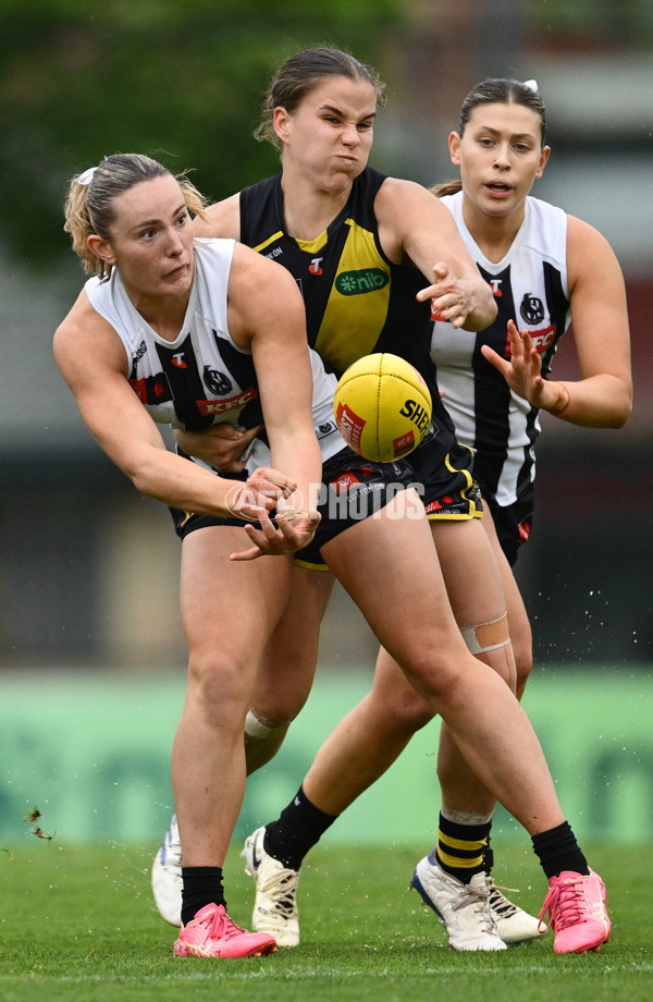 AFLW 2024 Round 06 - Richmond v Collingwood - A-55106947