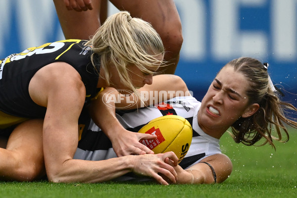 AFLW 2024 Round 06 - Richmond v Collingwood - A-55106967