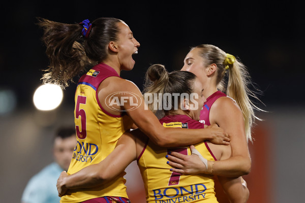 AFLW 2024 Round 06 - Carlton v Brisbane - A-55111645