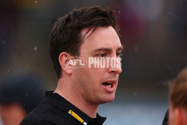 AFLW 2024 Round 06 - Richmond v Collingwood - A-55114706