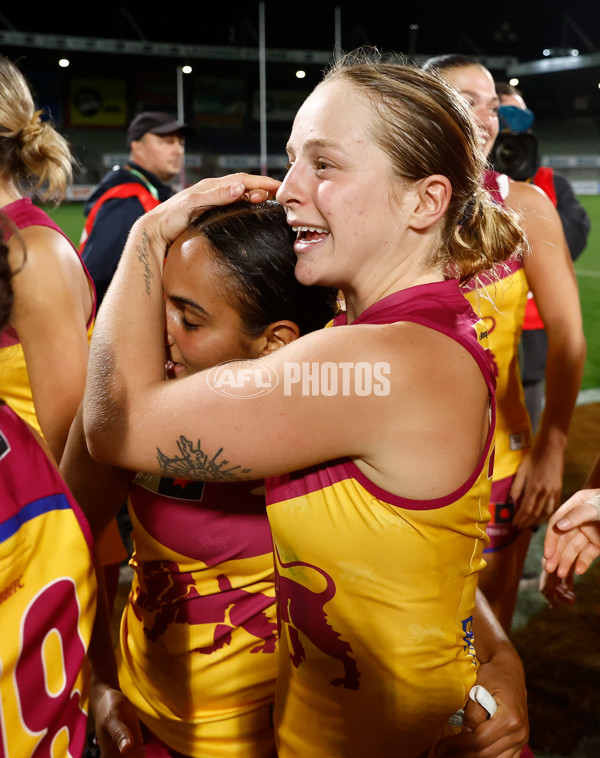 AFLW 2024 Round 06 - Carlton v Brisbane - A-55117392