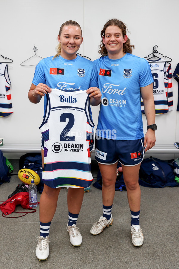 AFLW 2024 Round 06 - Sydney v Geelong - A-55126485
