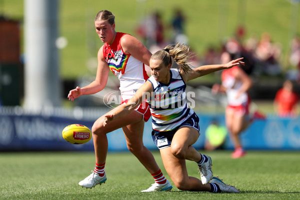 AFLW 2024 Round 06 - Sydney v Geelong - A-55134123