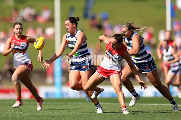 AFLW 2024 Round 06 - Sydney v Geelong - A-55134128