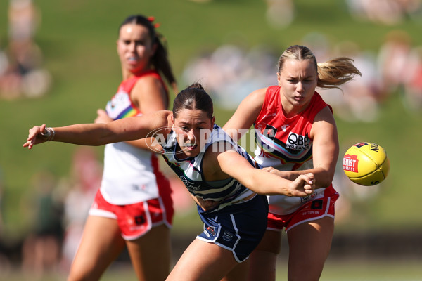 AFLW 2024 Round 06 - Sydney v Geelong - A-55134131