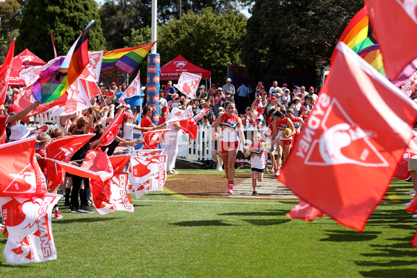AFLW 2024 Round 06 - Sydney v Geelong - A-55134137