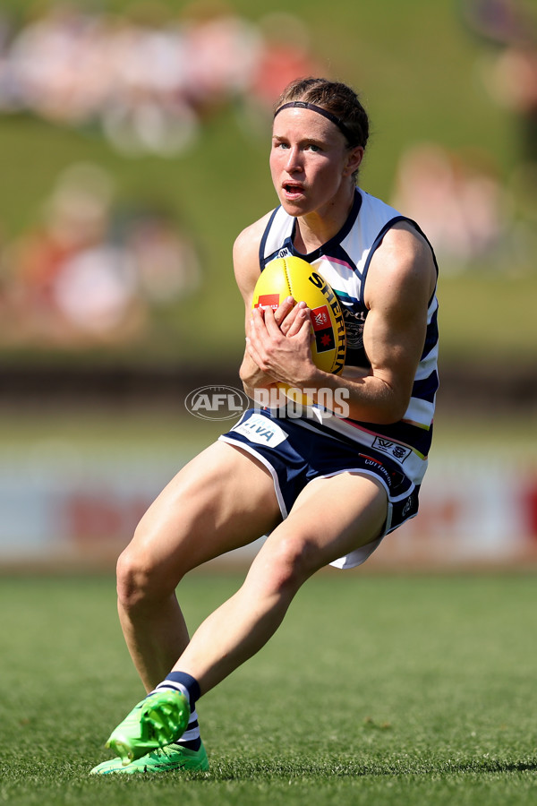 AFLW 2024 Round 06 - Sydney v Geelong - A-55135108