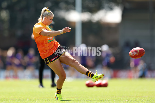 AFLW 2024 Round 06 - Fremantle v Hawthorn - A-55137049