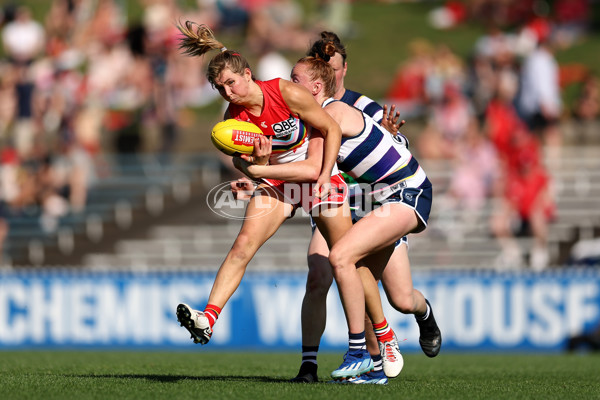 AFLW 2024 Round 06 - Sydney v Geelong - A-55137853