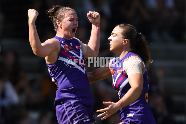 AFLW 2024 Round 06 - Fremantle v Hawthorn - A-55144921