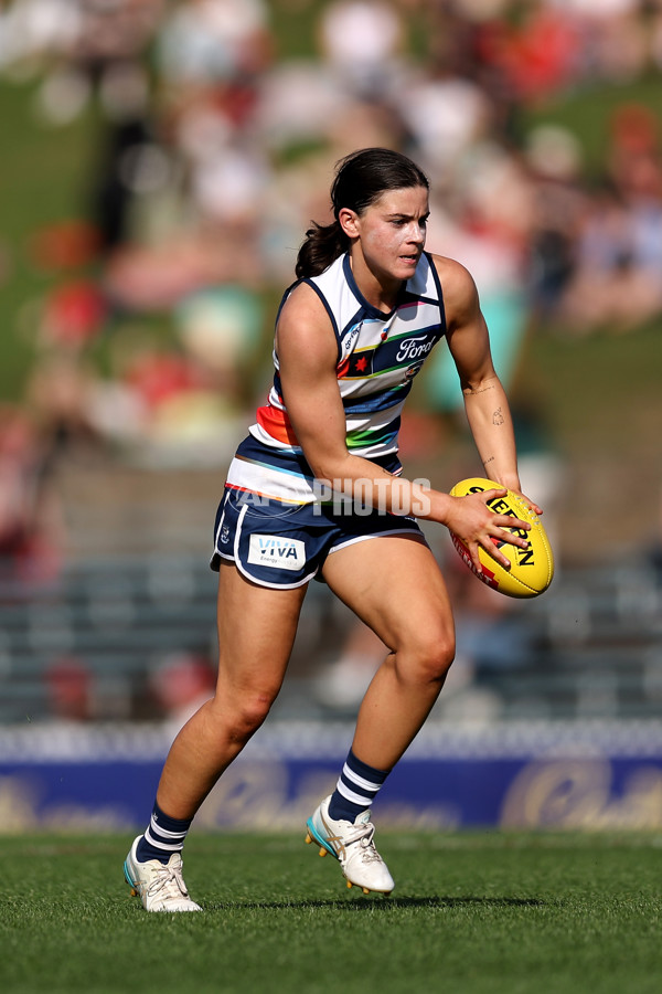 AFLW 2024 Round 06 - Sydney v Geelong - A-55144947