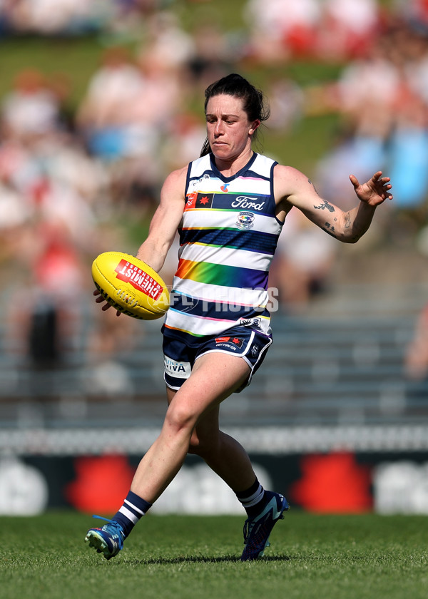 AFLW 2024 Round 06 - Sydney v Geelong - A-55144951