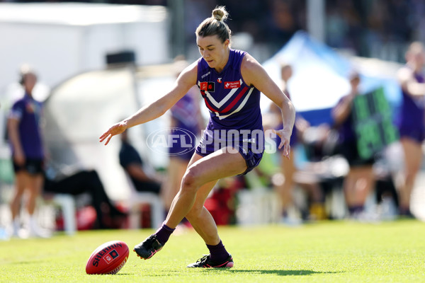 AFLW 2024 Round 06 - Fremantle v Hawthorn - A-55146037