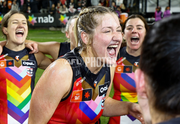 AFLW 2024 Round 07 - St Kilda v GWS - A-55209017