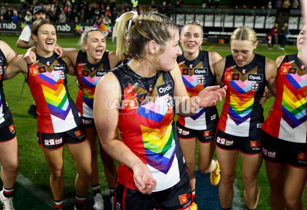 AFLW 2024 Round 07 - St Kilda v GWS - A-55209018