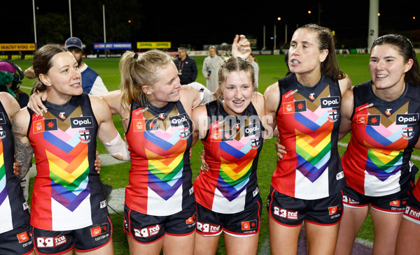 AFLW 2024 Round 07 - St Kilda v GWS - A-55209803