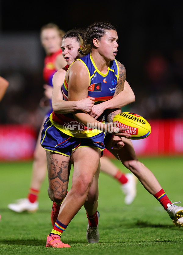 AFLW 2024 Round 07 - Adelaide v Melbourne - A-55215878