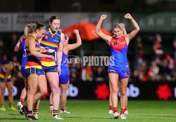 AFLW 2024 Round 07 - Adelaide v Melbourne - A-55217724