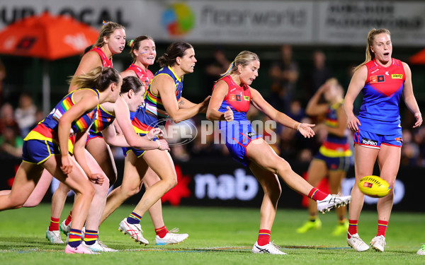 AFLW 2024 Round 07 - Adelaide v Melbourne - A-55218331