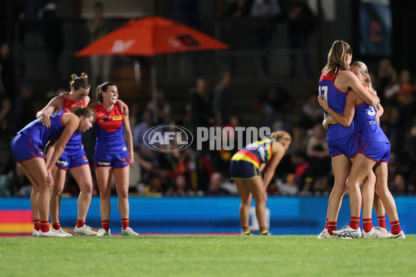 AFLW 2024 Round 07 - Adelaide v Melbourne - A-55218348