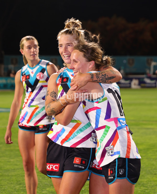 AFLW 2024 Round 07 - Port Adelaide v Collingwood - A-55221220